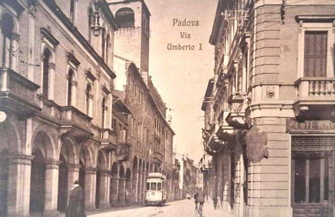 Via Umberto I