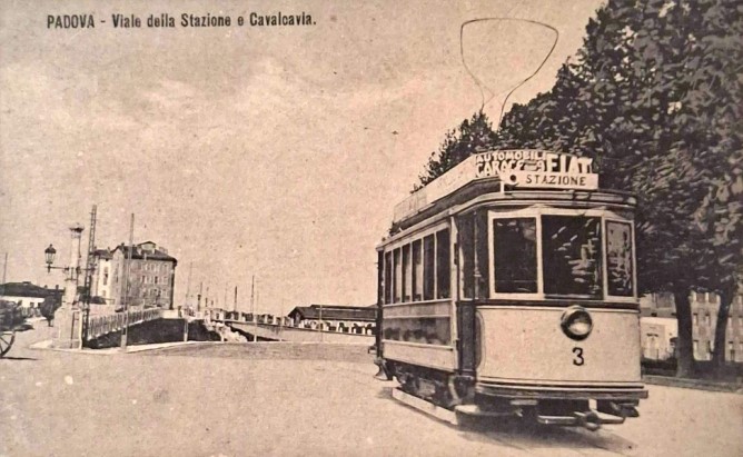 Padova. Viale della stazione ferroviaria