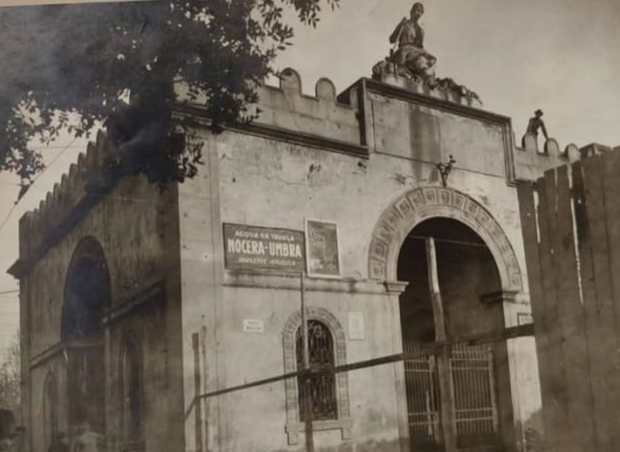 Demolizione e trasformazione di Porta Codalunga, seconda veduta